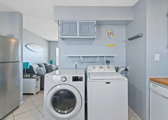 2br Retreat With Pool, Near And The Hangout Holiday home Gulf Shores