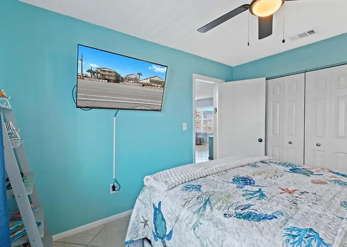 2br Retreat With Pool, Near And The Hangout Holiday home Gulf Shores
