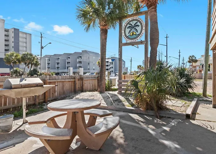2br Retreat With Pool, Near And The Hangout Holiday home Gulf Shores
